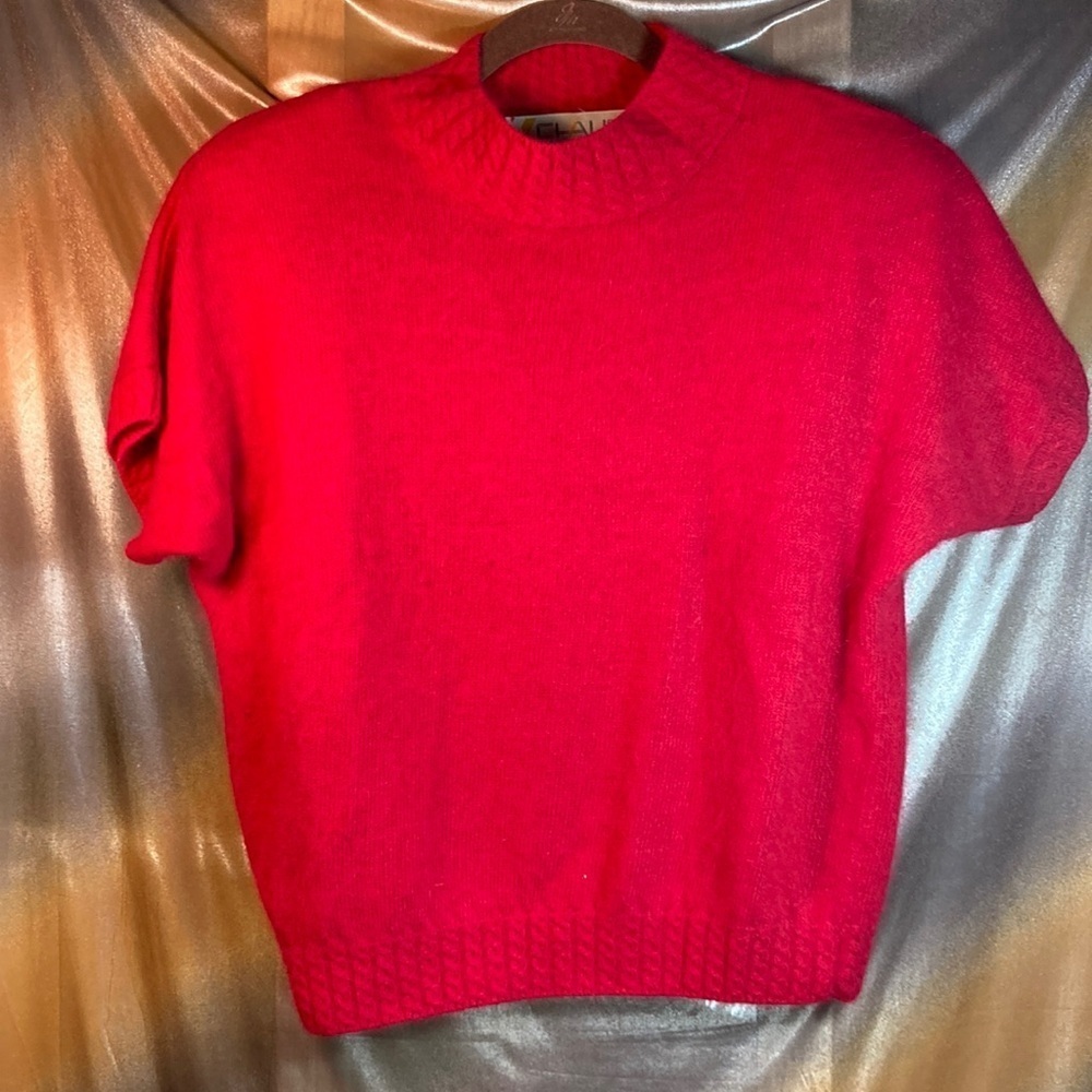VINTAGE 80’s Chaus red lambs‎ wool angora sweater. Mint 158 44” chest  medium